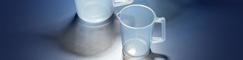 Azlon Plastic Beakers with Handle